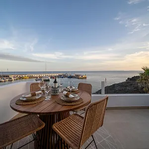 Casa Galana , Tías España