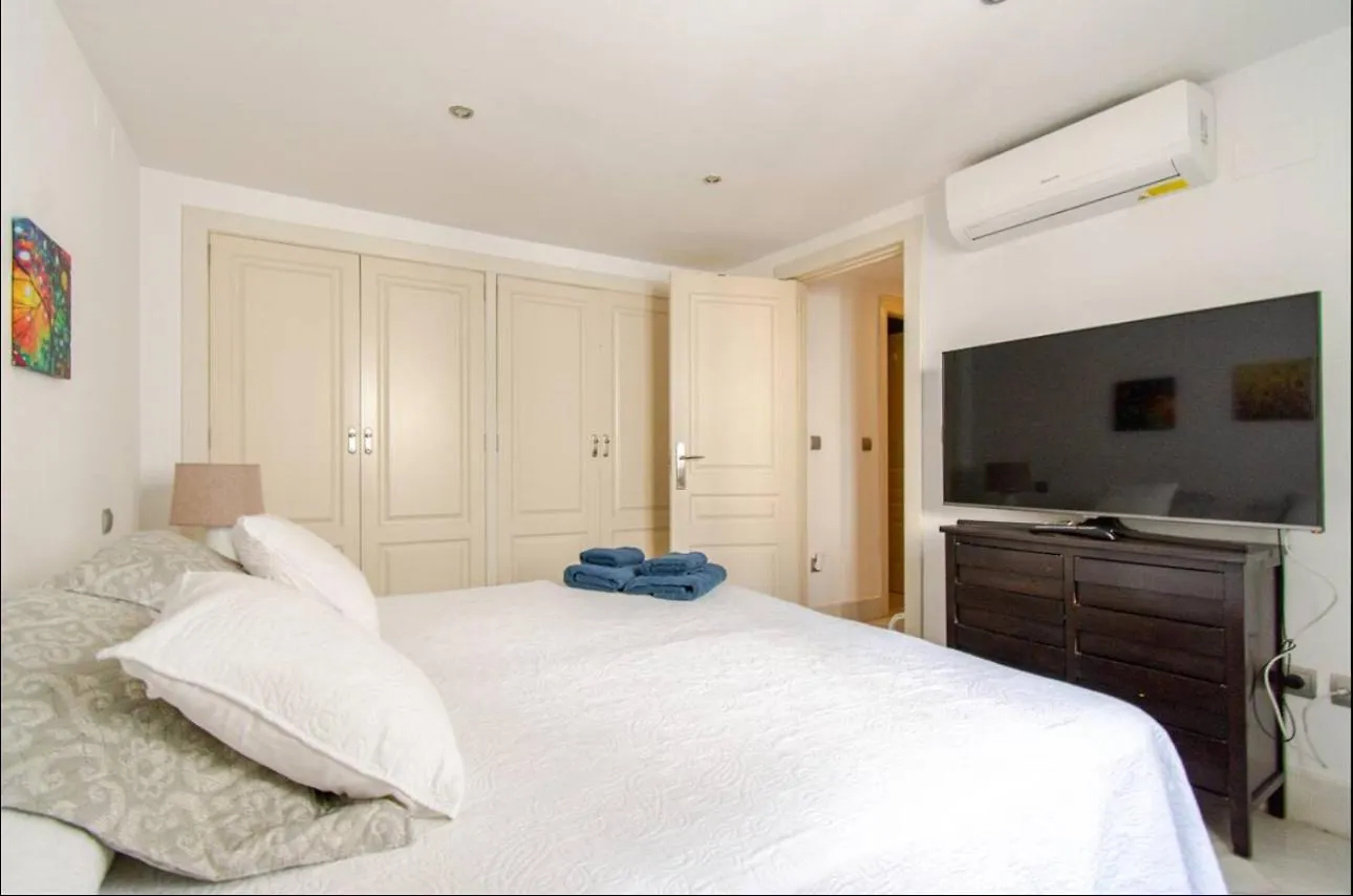 MezquitaHome Córdoba Apartamento